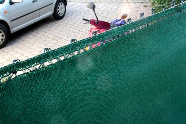 230_98_windschutznetz_rolle_gruen_vorschau_7 Windschutznetz grün - 230 g/m² - fast winddicht und blickdicht - 98%