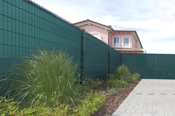Windschutz und Sichtschutz für den Garten - ca. 80% Schutzwert