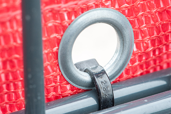 Wellenfrei und handstraff durch angezogene Kabelbinder