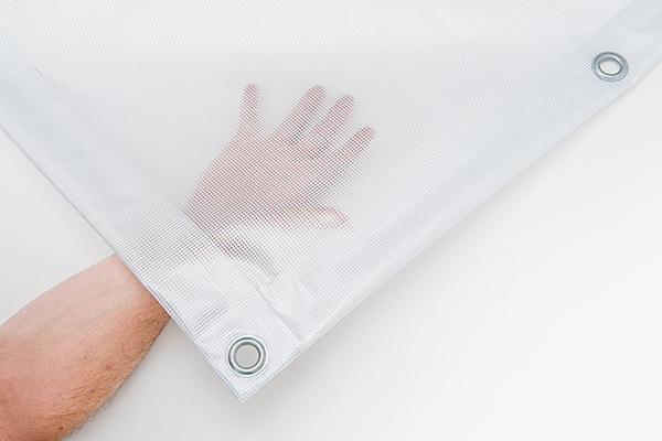 1_6Transluzente PVC-Plane mit Ösen transluzent aber mit etwas Abstand nahezu blickdicht.10_pvc_plane_transluzentxOwUSSi23IrsC PVC-Plane mit Ösen transluzent - stark lichtdurchlässig