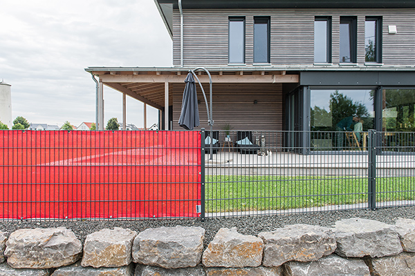 140_windschutznetz_doppelstabmatte Trotz gutem Windschutz optimaler Winddruckabbau