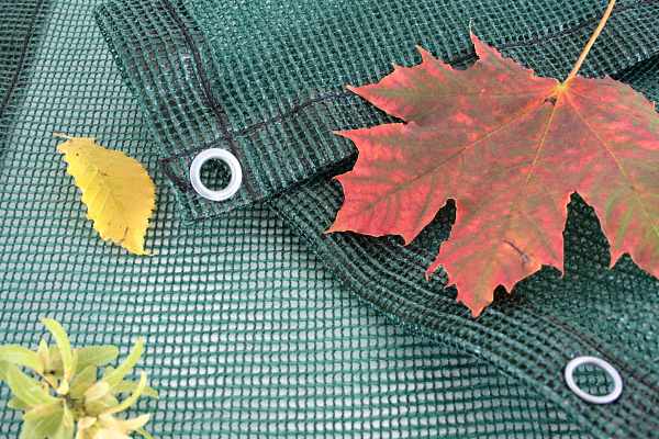 v_sportnetz_105gm_3x4mm_2 Abdecknetz für Outdoor-Sportflächen