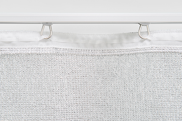 stabiles Vorhangband auf der Innenseite