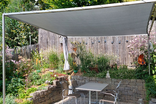 Schattiernetz oder Sonnensegel? Schattiernetz oder Sonnensegel?