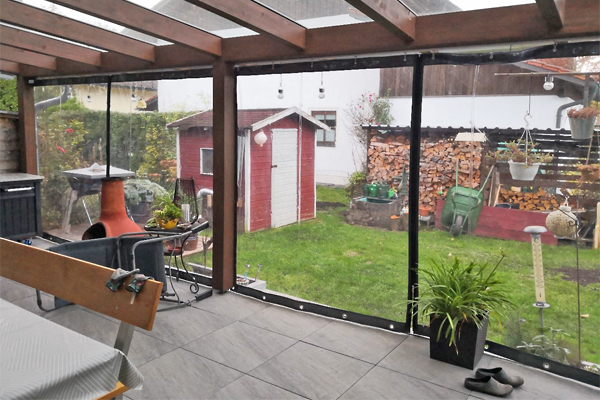 Ganzjährig geschützt: Flexible Vorhanglösungen für die Terrasse