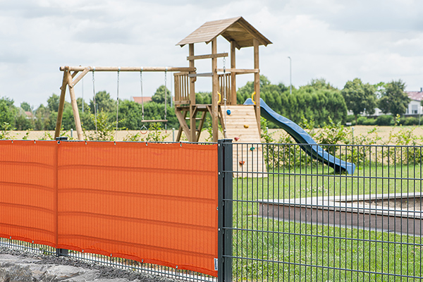 Zaunblende – guter Sichtschutz und dennoch winddurchlässig