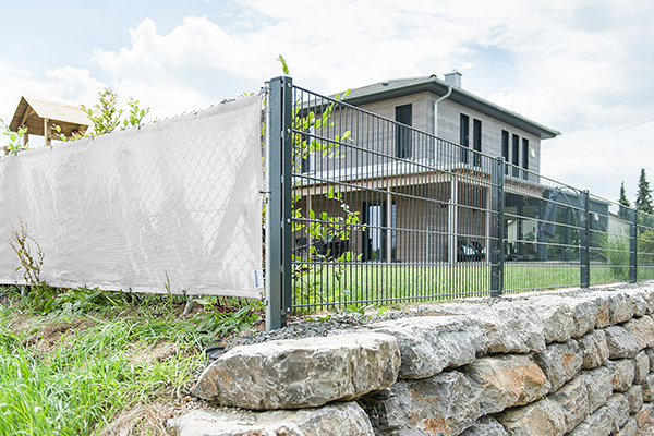 Sichtschutz für den Stabmattenzaun