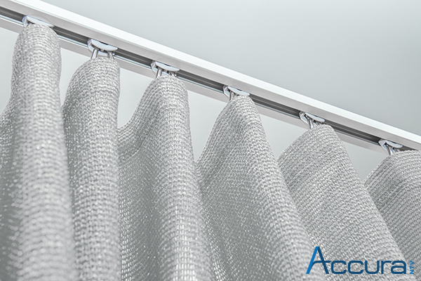 balkonvorhang_grau Balkonvorhang mit Vorhangschiene wetterfest