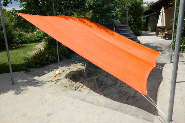 schattennetz_massanfertigung_detail_6_200 Schattiernetz als Sonnensegel