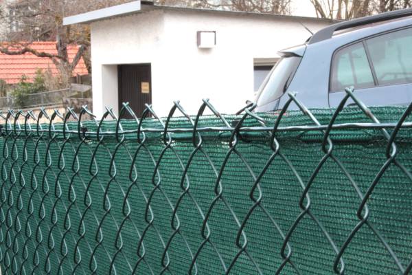 sichtschutznetz_rolle_gruen_maschendrahtzaun_150 Sichtschutznetz - Befestigung