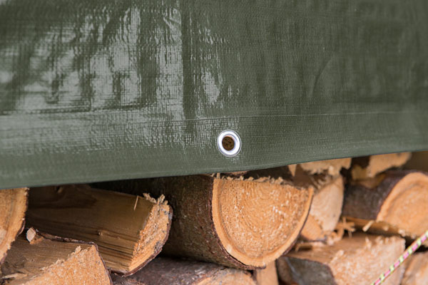 holzabdeckplane_210 Holzabdeckplane grün mit Ösen 210 g/m²