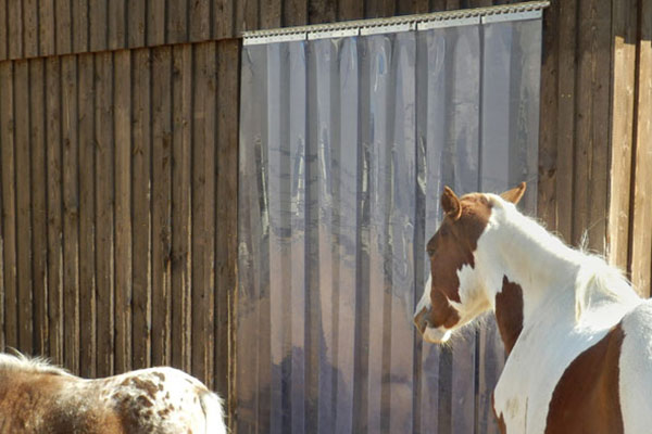 PVC Streifenvorhang Lamellenvorhang Stall Pferde Kälte Schutz Vorhang Rolle NEU 